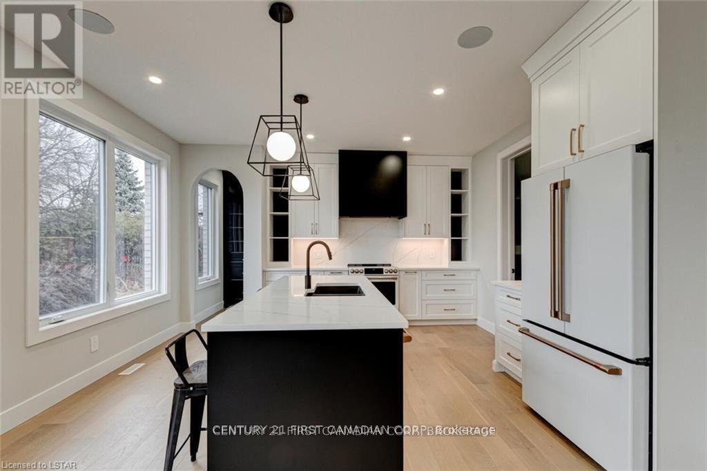 129 Aspen Circle, Thames Centre, Ontario  N0M 2P0 - Photo 16 - X11933342