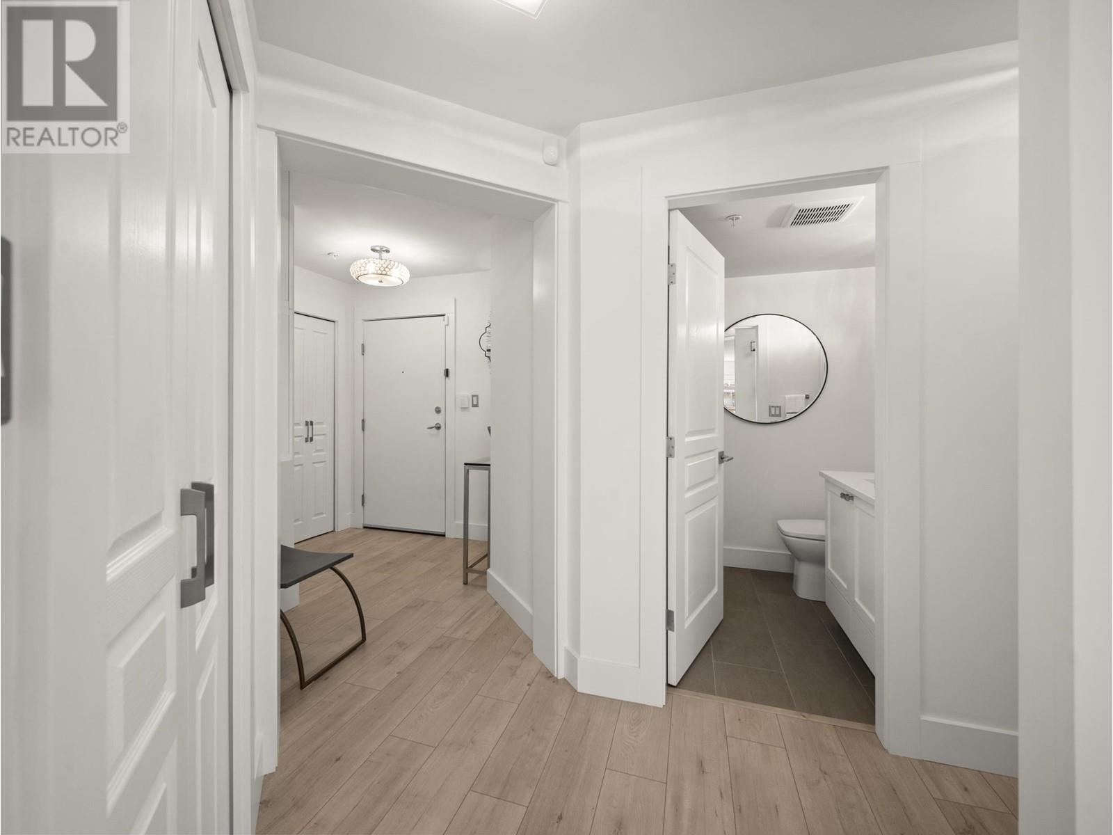 311 2951 Silver Springs Boulevard, Coquitlam, British Columbia  V3E 3S4 - Photo 5 - R2967575
