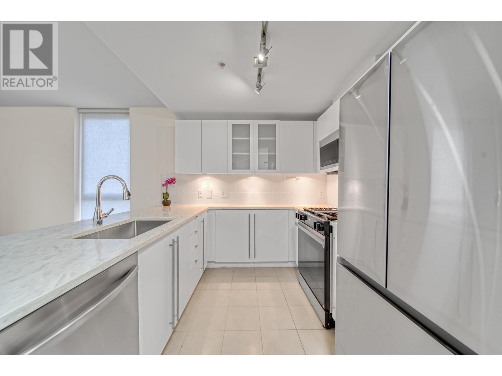 Listing Picture 9 of 30 : 5 7555 ALDERBRIDGE WAY, Richmond / 烈治文 - 魯藝地產 Yvonne Lu Group - MLS Medallion Club Member