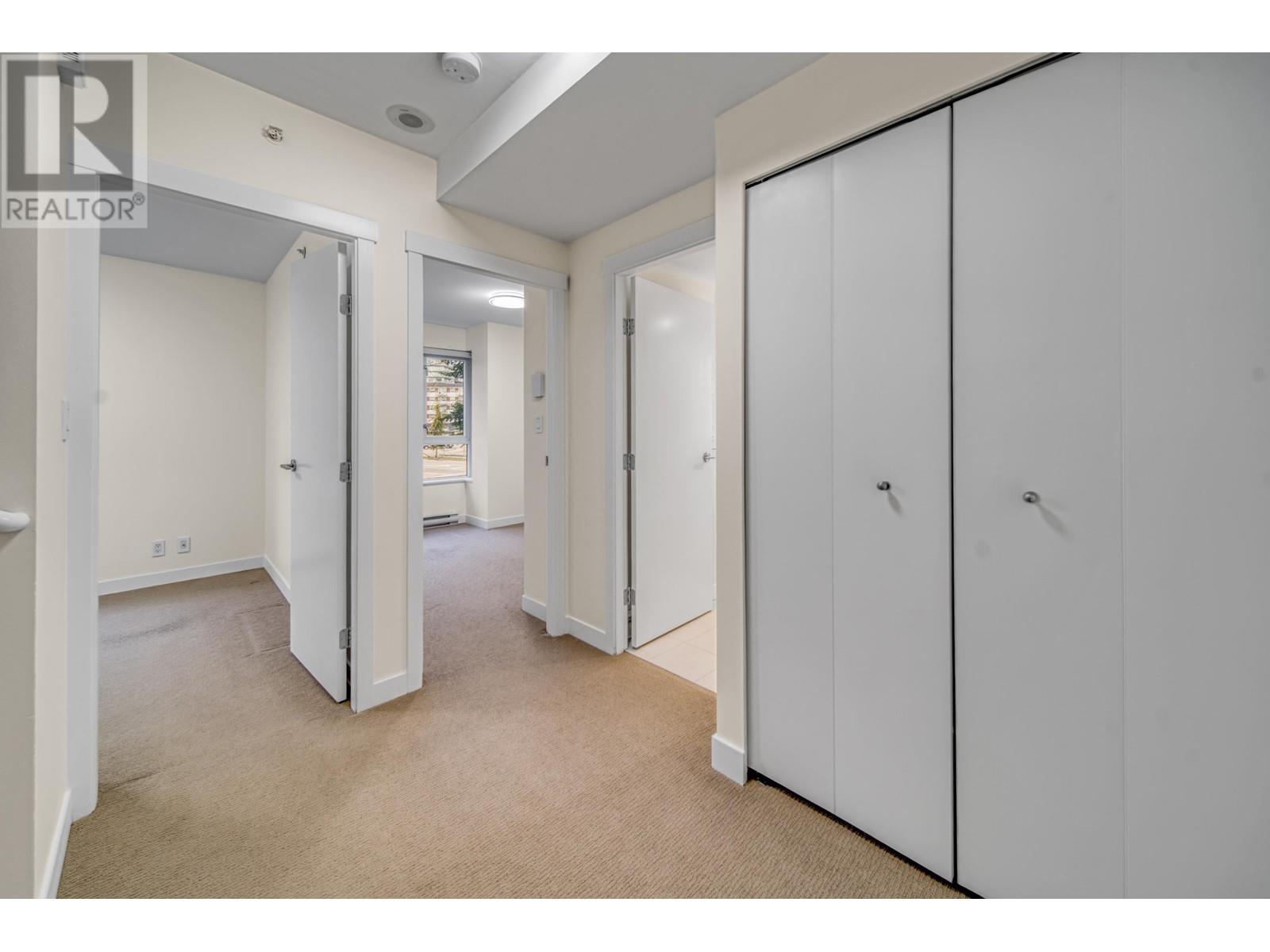 Listing Picture 13 of 30 : 5 7555 ALDERBRIDGE WAY, Richmond / 烈治文 - 魯藝地產 Yvonne Lu Group - MLS Medallion Club Member