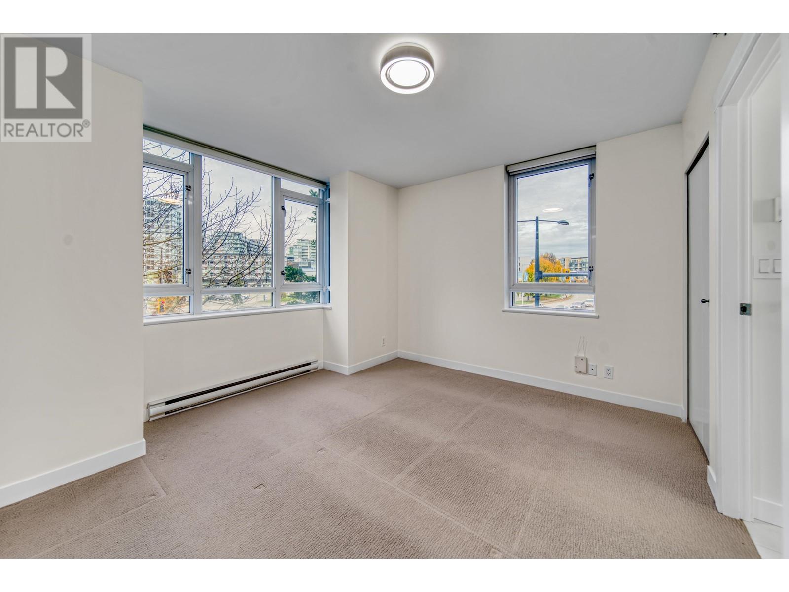 Listing Picture 20 of 30 : 5 7555 ALDERBRIDGE WAY, Richmond / 烈治文 - 魯藝地產 Yvonne Lu Group - MLS Medallion Club Member