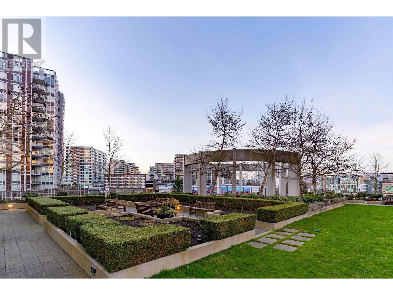 Listing Picture 28 of 30 : 5 7555 ALDERBRIDGE WAY, Richmond / 烈治文 - 魯藝地產 Yvonne Lu Group - MLS Medallion Club Member