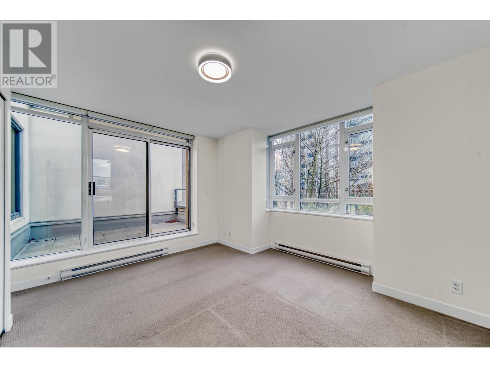 Listing Picture 21 of 30 : 5 7555 ALDERBRIDGE WAY, Richmond / 烈治文 - 魯藝地產 Yvonne Lu Group - MLS Medallion Club Member