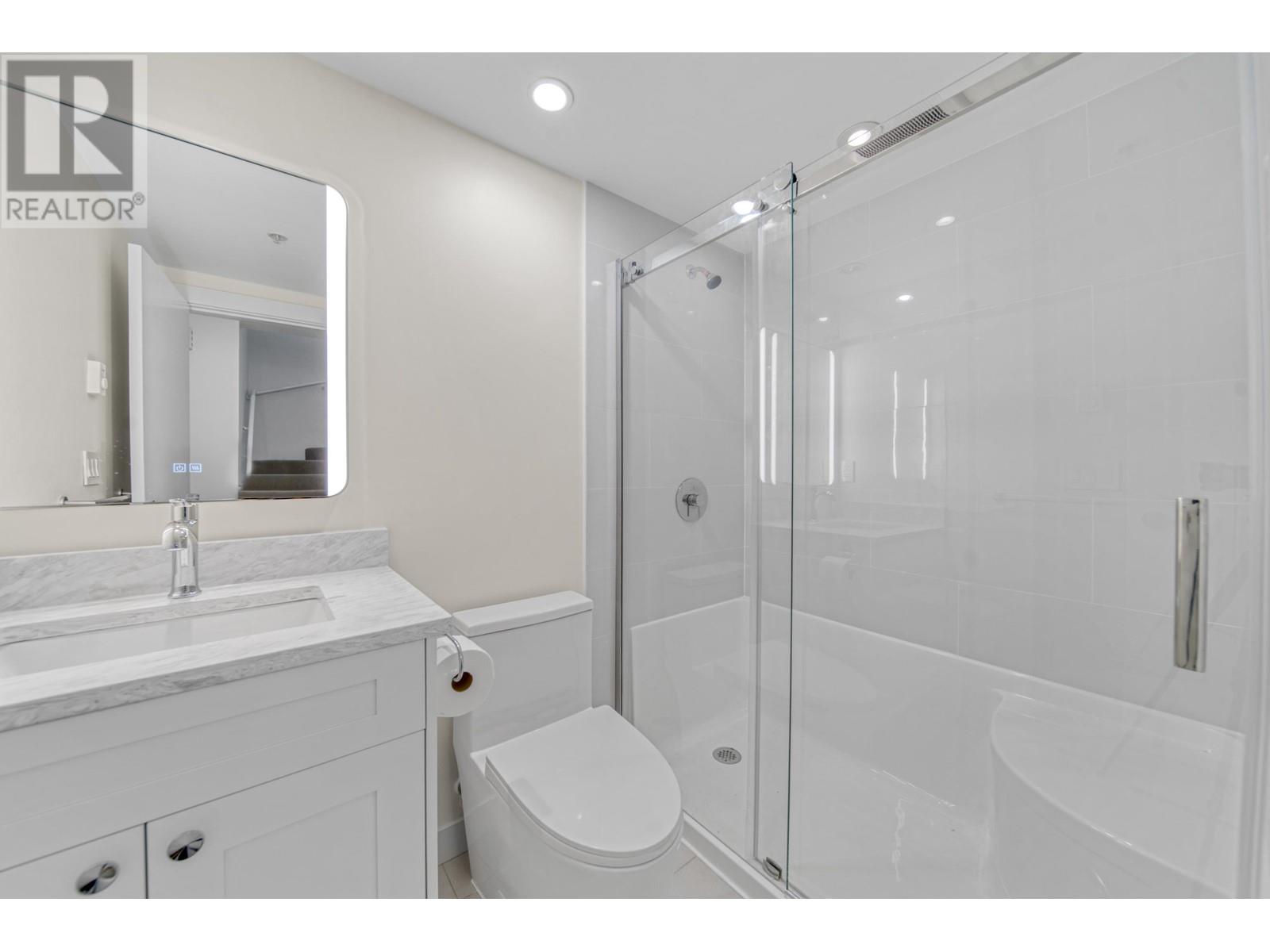 Listing Picture 16 of 30 : 5 7555 ALDERBRIDGE WAY, Richmond / 烈治文 - 魯藝地產 Yvonne Lu Group - MLS Medallion Club Member