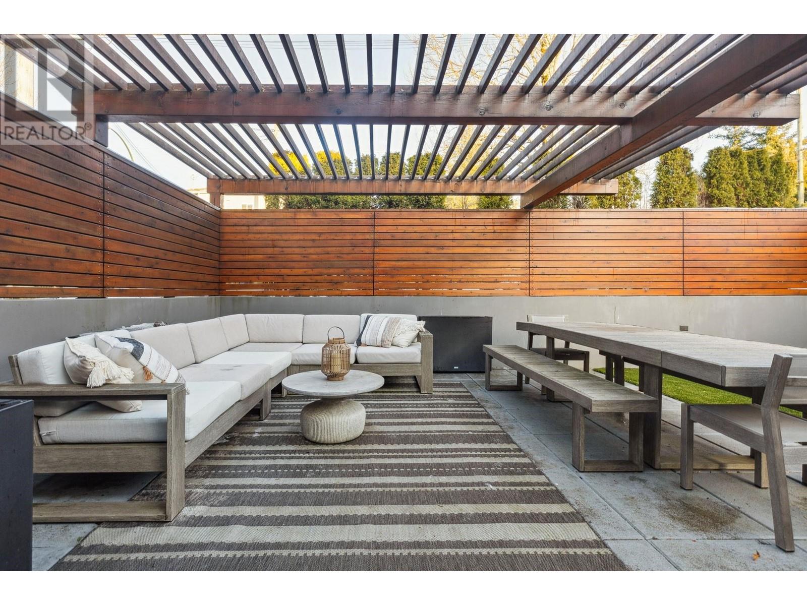 Listing Picture 30 of 40 : 4490 HARRIET STREET, Vancouver / 溫哥華 - 魯藝地產 Yvonne Lu Group - MLS Medallion Club Member