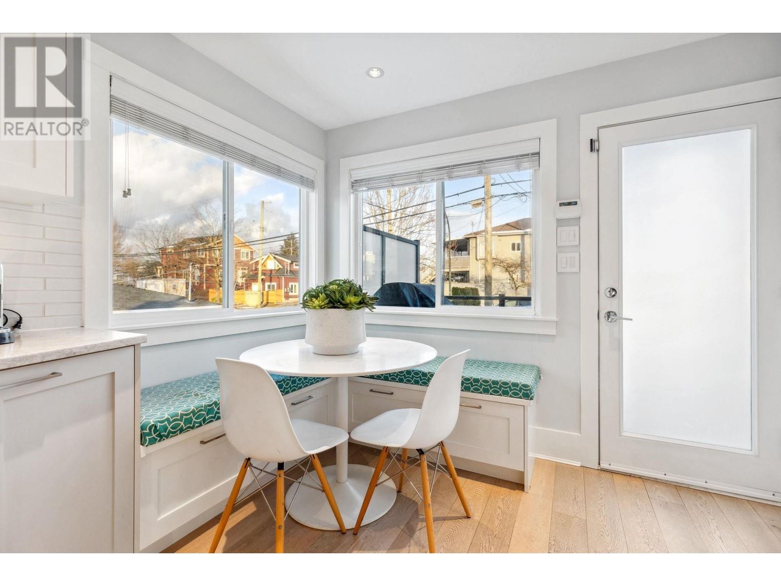 Listing Picture 21 of 40 : 4490 HARRIET STREET, Vancouver / 溫哥華 - 魯藝地產 Yvonne Lu Group - MLS Medallion Club Member