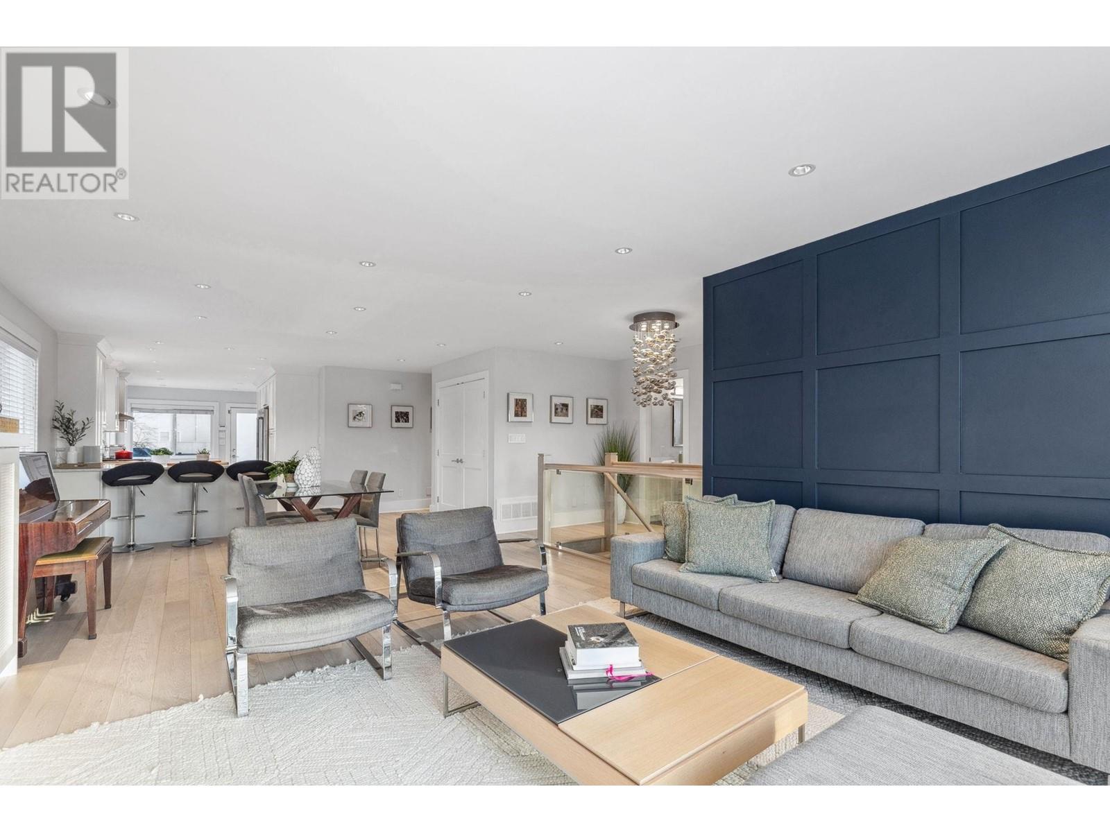 Listing Picture 8 of 40 : 4490 HARRIET STREET, Vancouver / 溫哥華 - 魯藝地產 Yvonne Lu Group - MLS Medallion Club Member