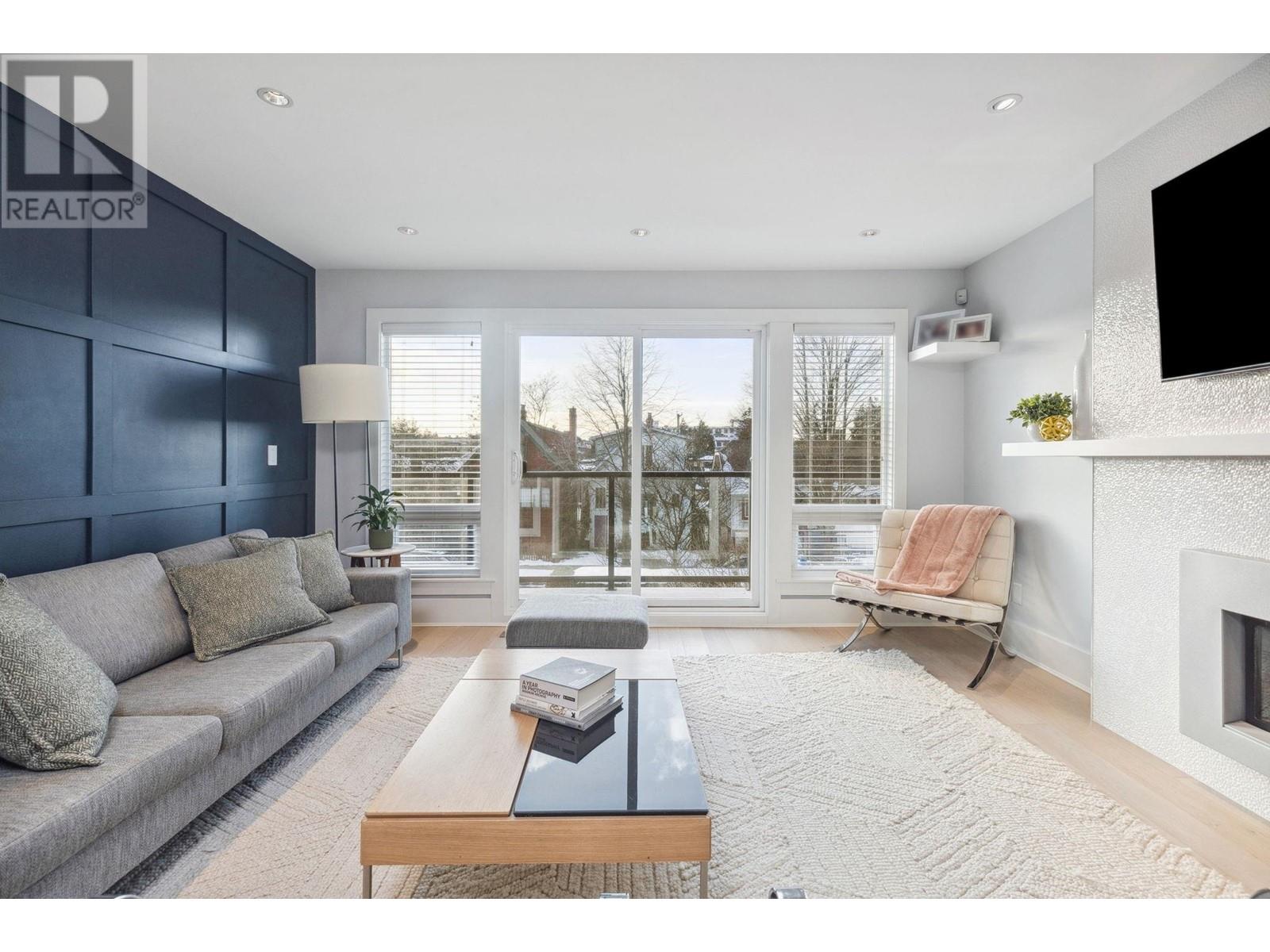 Listing Picture 6 of 40 : 4490 HARRIET STREET, Vancouver / 溫哥華 - 魯藝地產 Yvonne Lu Group - MLS Medallion Club Member