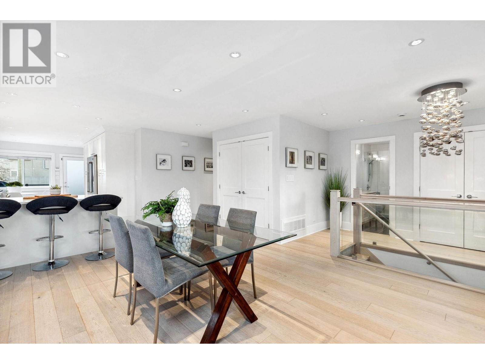 Listing Picture 14 of 40 : 4490 HARRIET STREET, Vancouver / 溫哥華 - 魯藝地產 Yvonne Lu Group - MLS Medallion Club Member