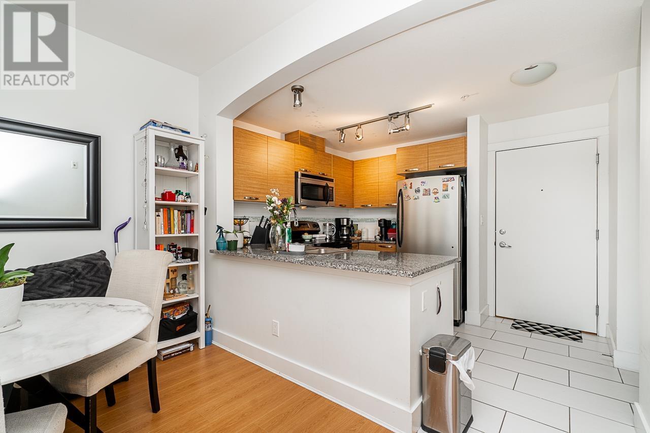 316 7418 Byrnepark Walk, Burnaby, British Columbia  V3N 0B3 - Photo 5 - R2967512