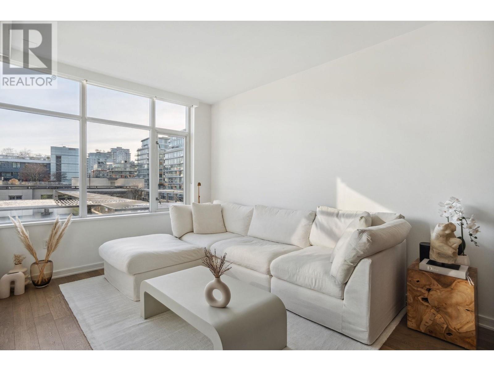 Listing Picture 2 of 40 : 602 181 W 1ST AVENUE, Vancouver / 溫哥華 - 魯藝地產 Yvonne Lu Group - MLS Medallion Club Member