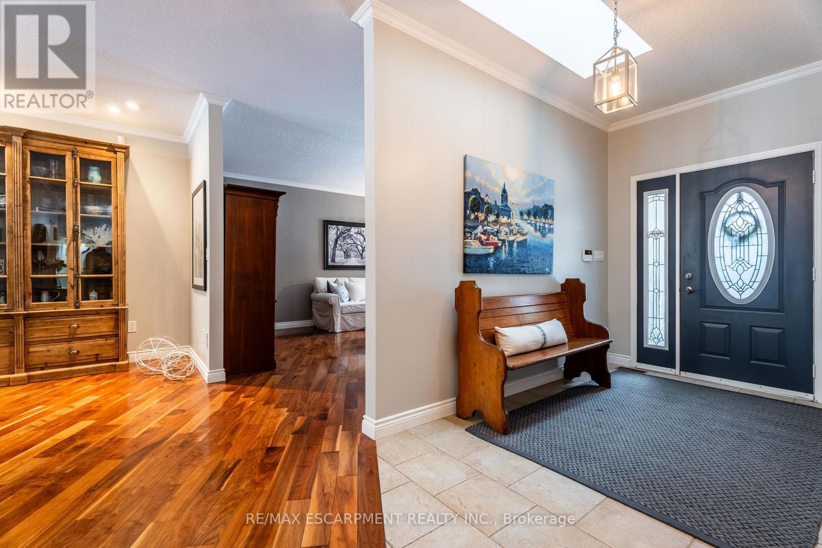 Property at 715 ROBSON ROAD image 5