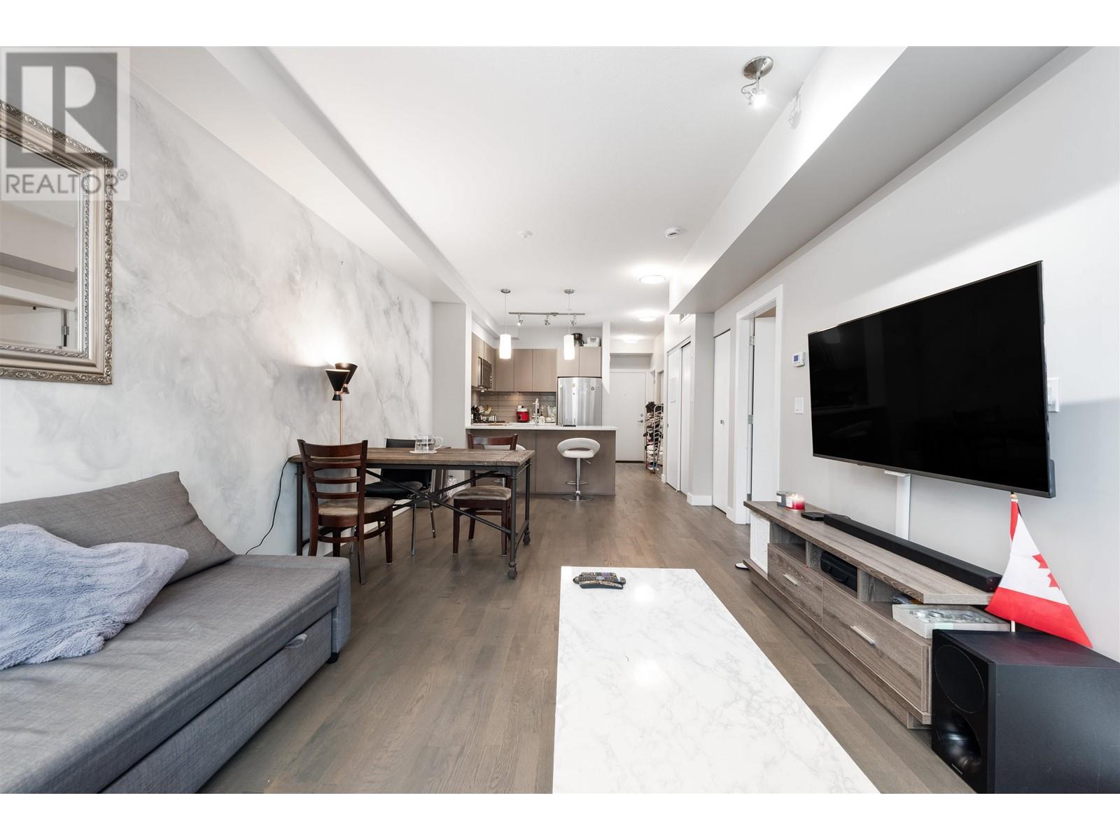 Listing Picture 5 of 32 : 516 10033 RIVER DRIVE, Richmond / 烈治文 - 魯藝地產 Yvonne Lu Group - MLS Medallion Club Member