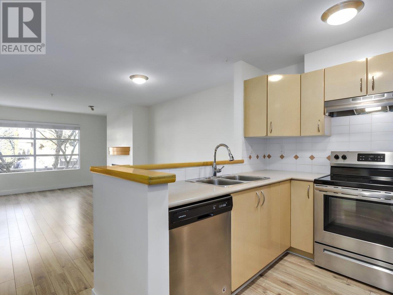 211 2983 W 4th Avenue, Vancouver, British Columbia  V6K 1R5 - Photo 16 - R2967808