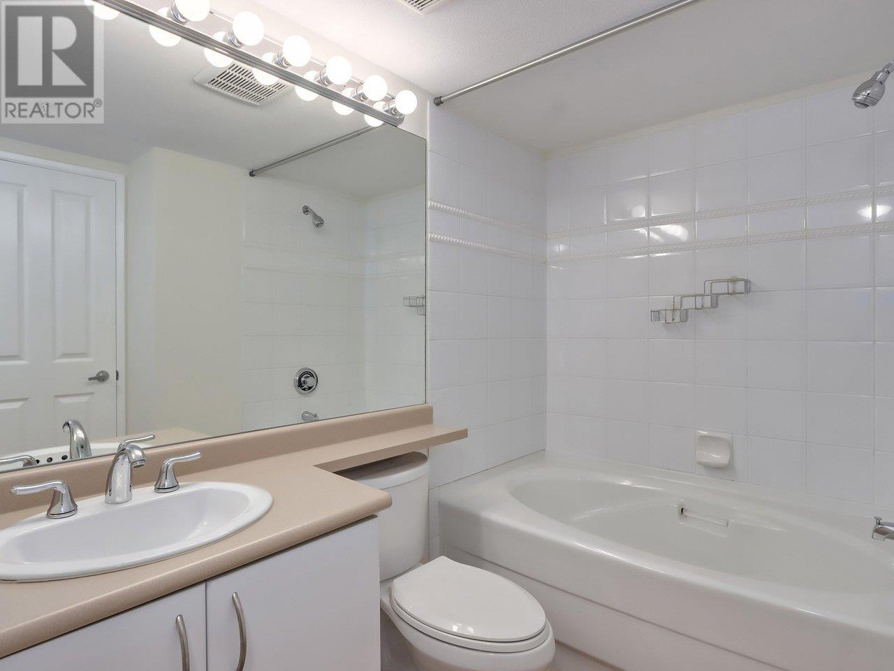211 2983 W 4th Avenue, Vancouver, British Columbia  V6K 1R5 - Photo 22 - R2967808