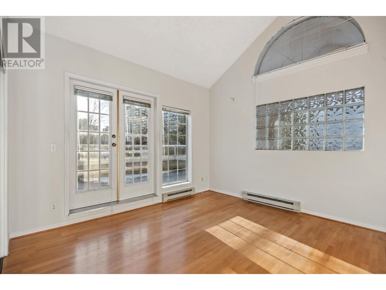 Listing Picture 13 of 25 : 403 1525 PENDRELL STREET, Vancouver / 溫哥華 - 魯藝地產 Yvonne Lu Group - MLS Medallion Club Member