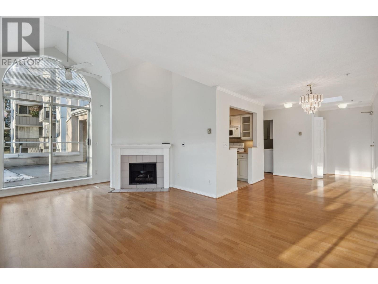 Listing Picture 5 of 25 : 403 1525 PENDRELL STREET, Vancouver / 溫哥華 - 魯藝地產 Yvonne Lu Group - MLS Medallion Club Member