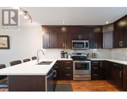 1290 PREMIER STREET, North Vancouver, British Columbia