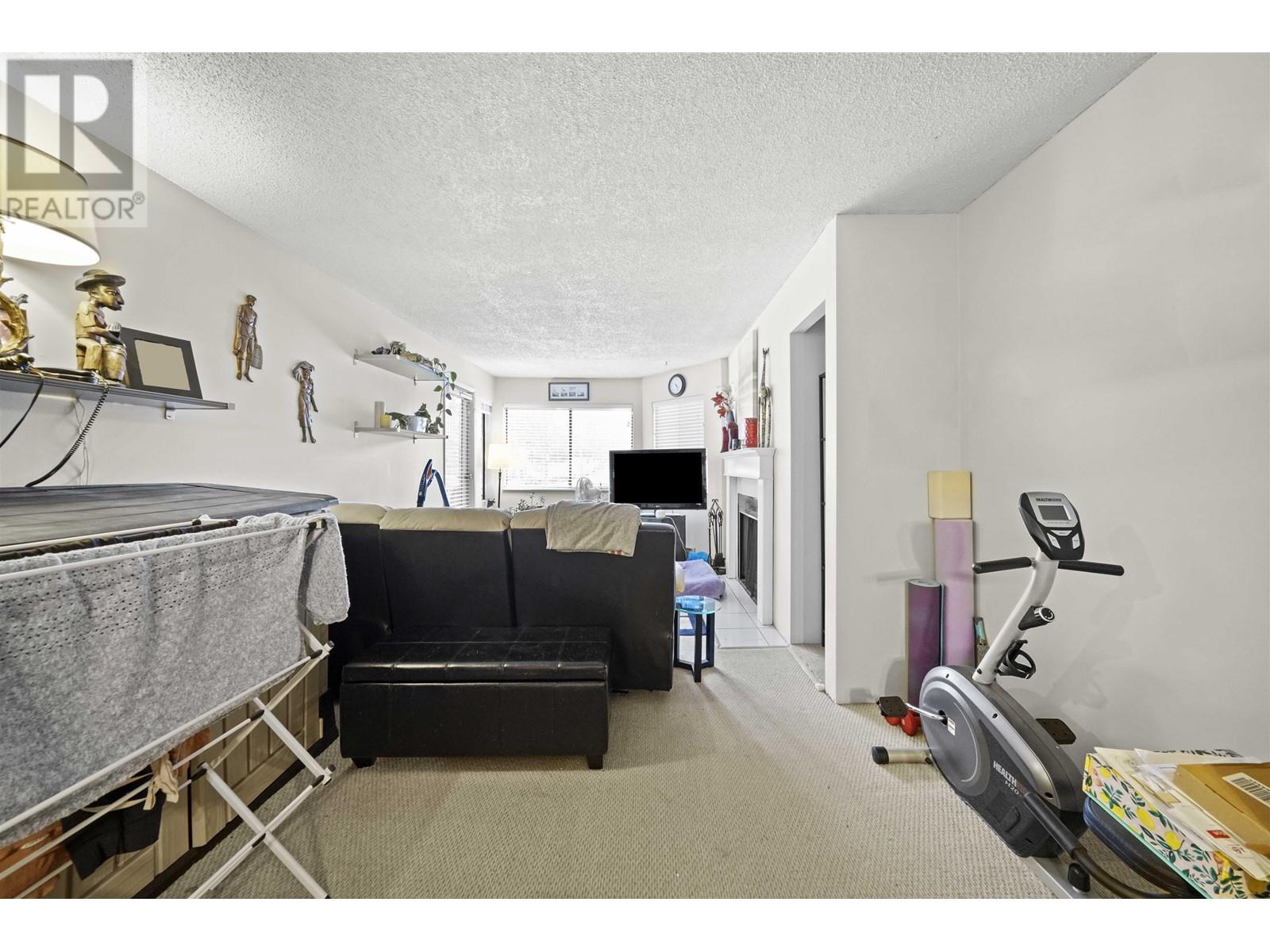 203 9584 Manchester Drive, Burnaby, British Columbia  V3N 4R1 - Photo 17 - R2967852