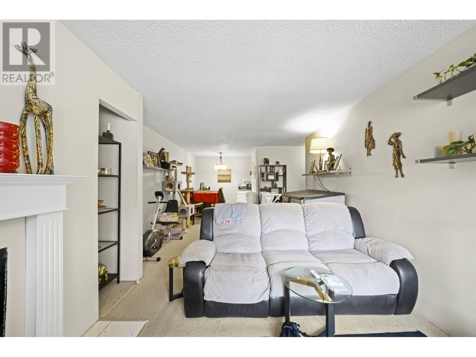 203 9584 Manchester Drive, Burnaby, British Columbia  V3N 4R1 - Photo 8 - R2967852