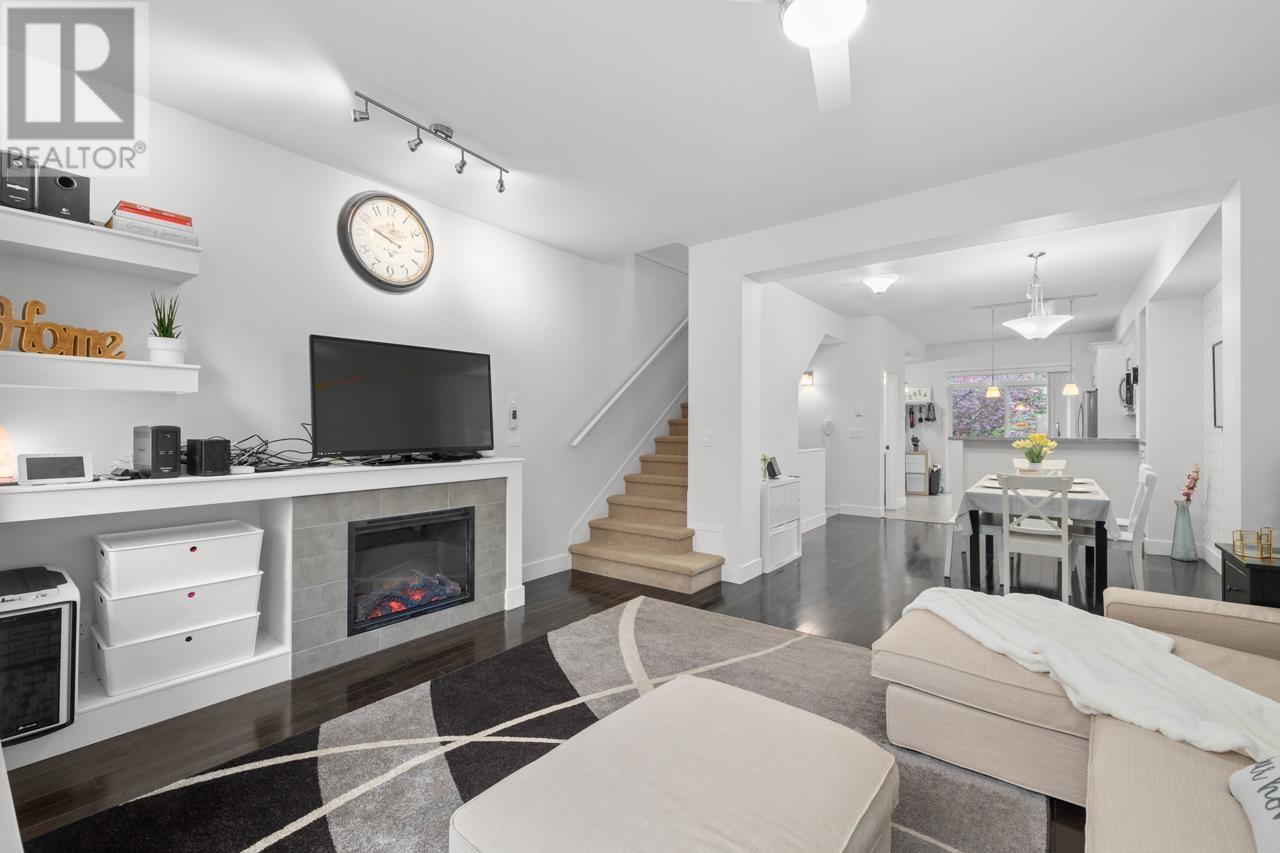 12 1299 Coast Meridian Road, Coquitlam, British Columbia  V3E 0H6 - Photo 1 - R2967858