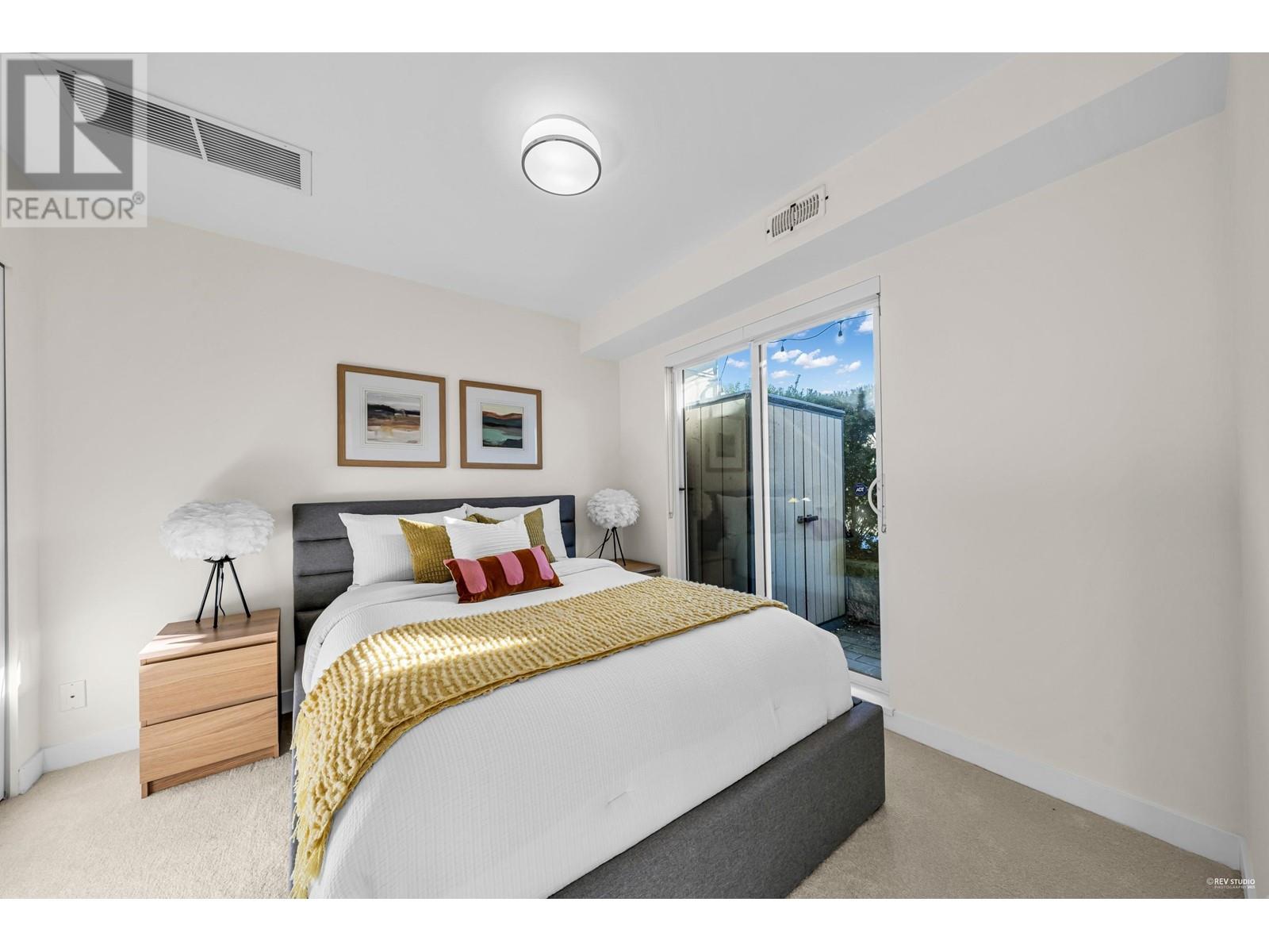 Listing Picture 16 of 25 : 105 10177 RIVER DRIVE, Richmond / 烈治文 - 魯藝地產 Yvonne Lu Group - MLS Medallion Club Member