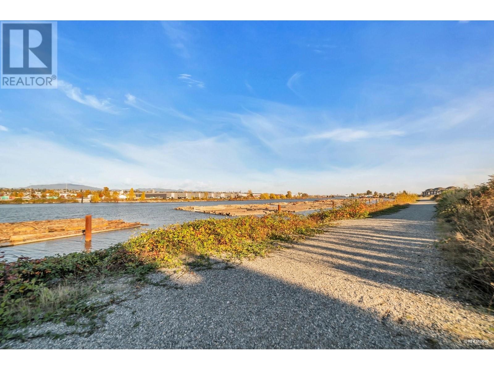 Listing Picture 22 of 25 : 105 10177 RIVER DRIVE, Richmond / 烈治文 - 魯藝地產 Yvonne Lu Group - MLS Medallion Club Member