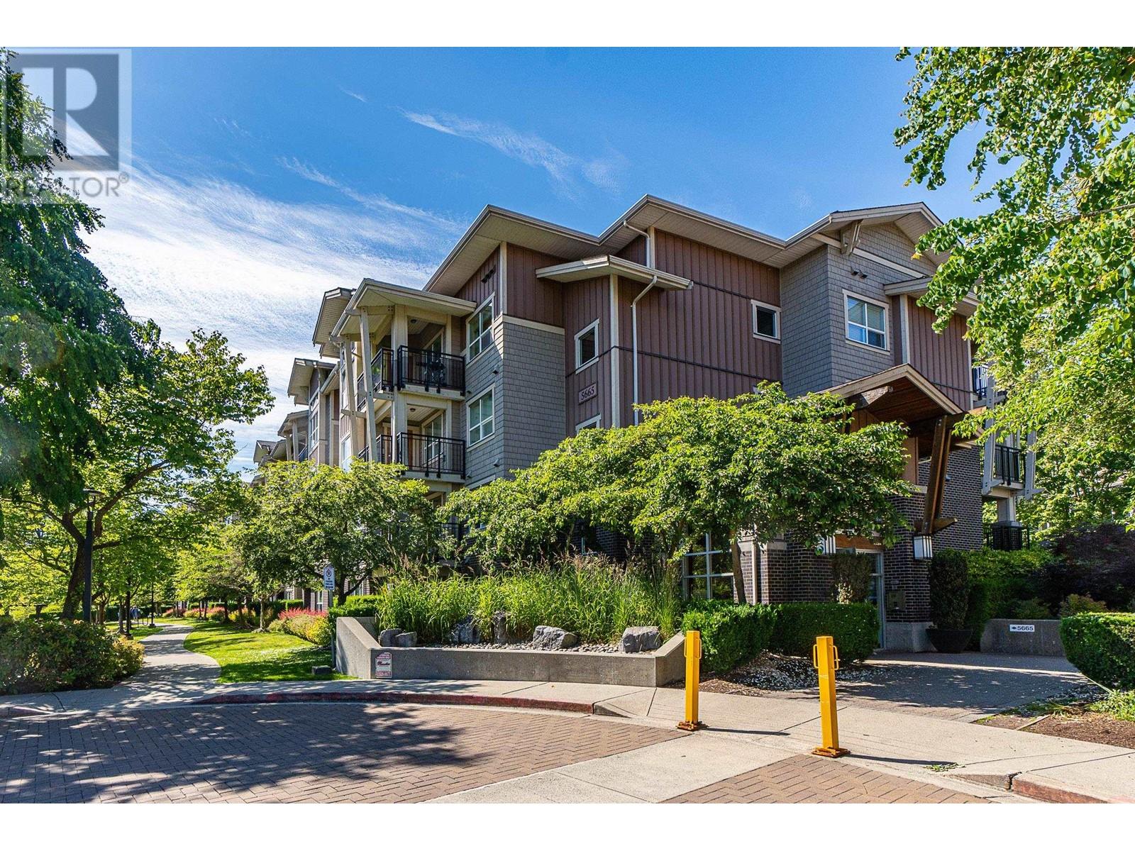 Property at 312 5665 IRMIN STREET image 2