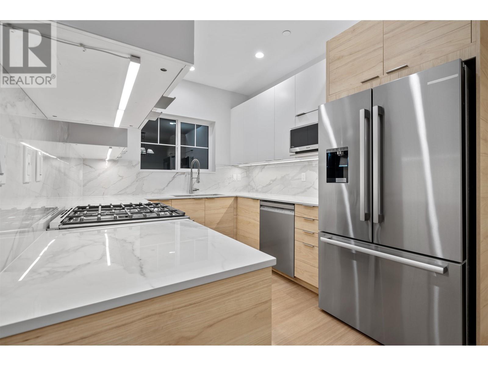 1 4423 W 16th Avenue, Vancouver, British Columbia  V6R 3E7 - Photo 13 - R2967101