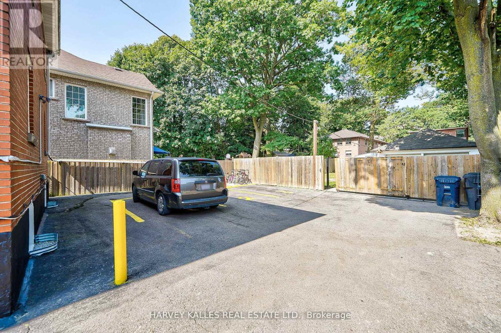 40 Dominion Road, Toronto (Long Branch), Ontario  M8W 1J7 - Photo 6 - W11977475