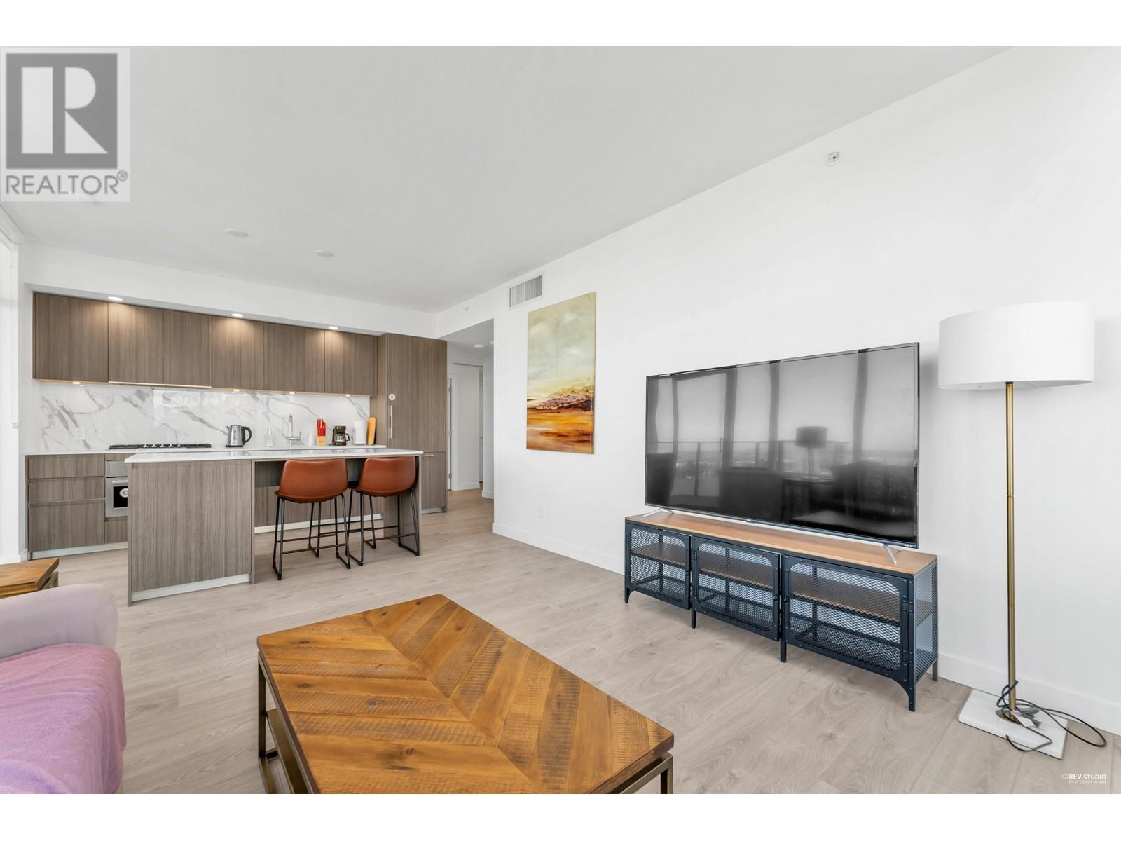 Listing Picture 7 of 34 : 1502 6463 SILVER AVENUE, Burnaby / 本拿比 - 魯藝地產 Yvonne Lu Group - MLS Medallion Club Member