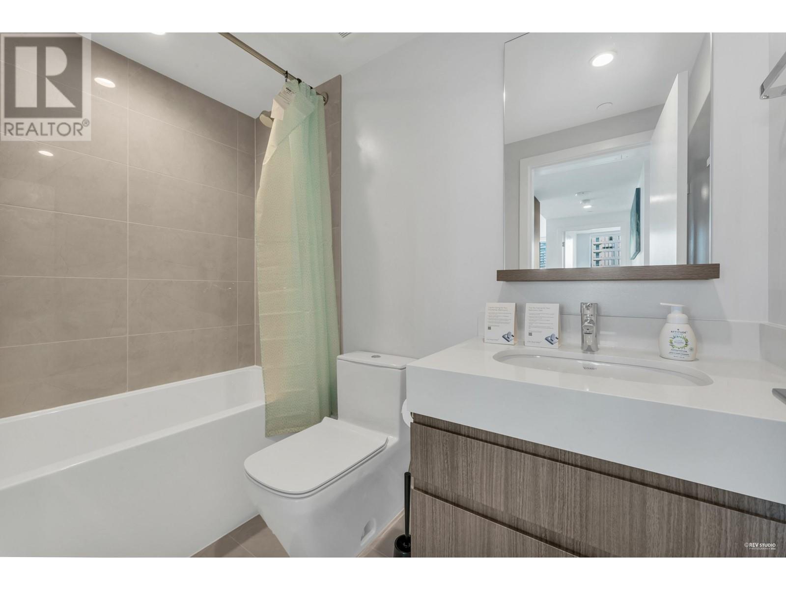 Listing Picture 27 of 34 : 1502 6463 SILVER AVENUE, Burnaby / 本拿比 - 魯藝地產 Yvonne Lu Group - MLS Medallion Club Member