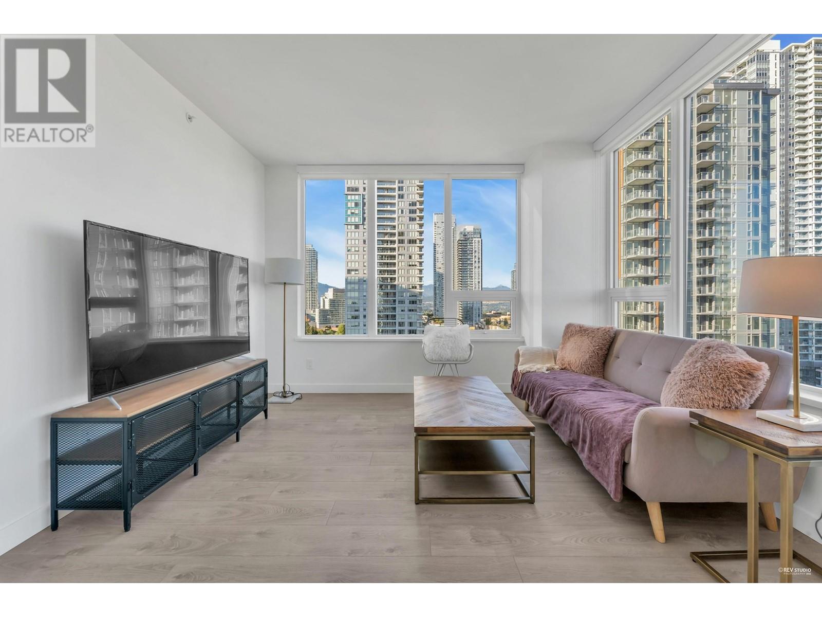 Listing Picture 6 of 34 : 1502 6463 SILVER AVENUE, Burnaby / 本拿比 - 魯藝地產 Yvonne Lu Group - MLS Medallion Club Member