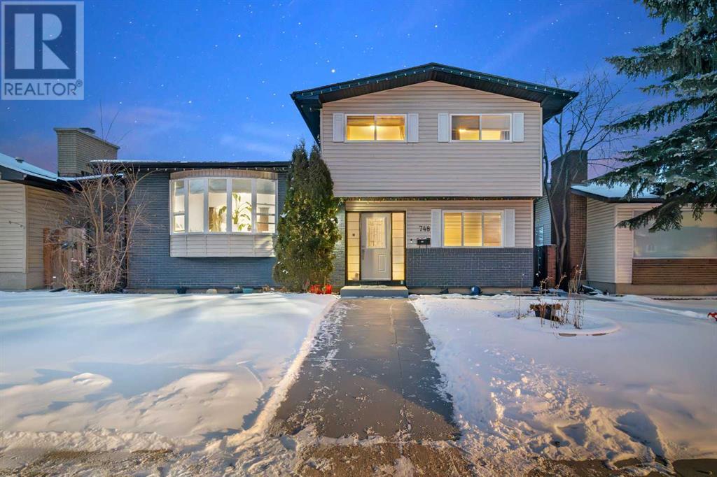 Property at 748 Rundleridge Drive NE image 1