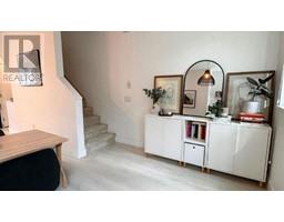 1372 MARINASIDE PLACE