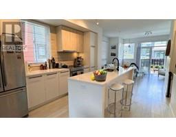 1372 MARINASIDE PLACE