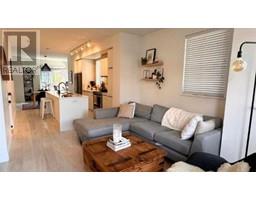 1372 MARINASIDE PLACE