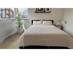 1372 MARINASIDE PLACE