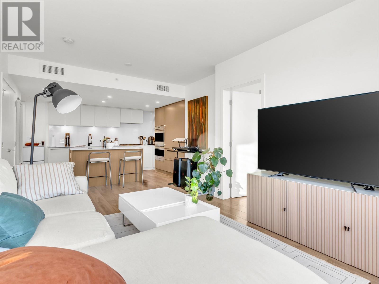 Listing Picture 3 of 32 : 606 210 E 5TH AVENUE, Vancouver / 溫哥華 - 魯藝地產 Yvonne Lu Group - MLS Medallion Club Member