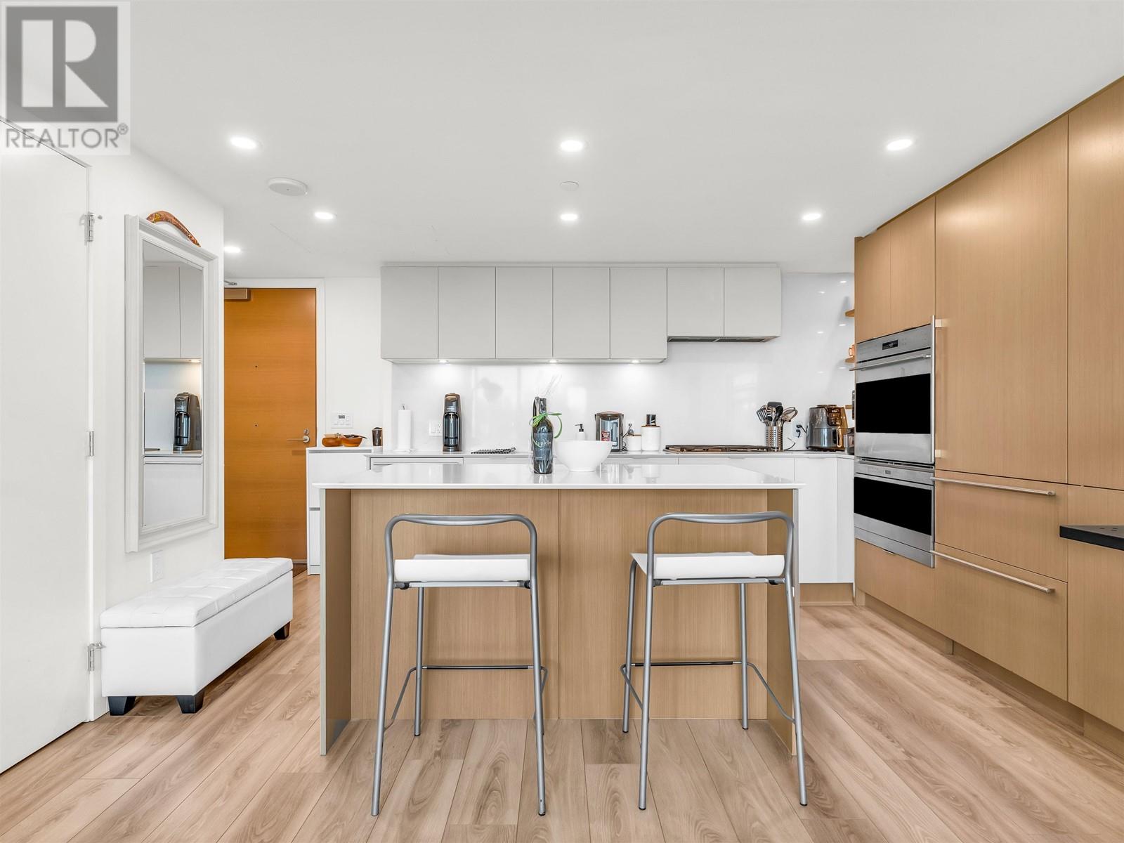 Listing Picture 6 of 32 : 606 210 E 5TH AVENUE, Vancouver / 溫哥華 - 魯藝地產 Yvonne Lu Group - MLS Medallion Club Member