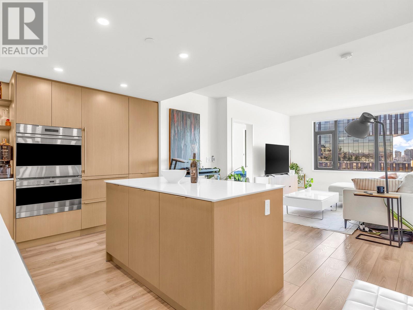 Listing Picture 11 of 32 : 606 210 E 5TH AVENUE, Vancouver / 溫哥華 - 魯藝地產 Yvonne Lu Group - MLS Medallion Club Member