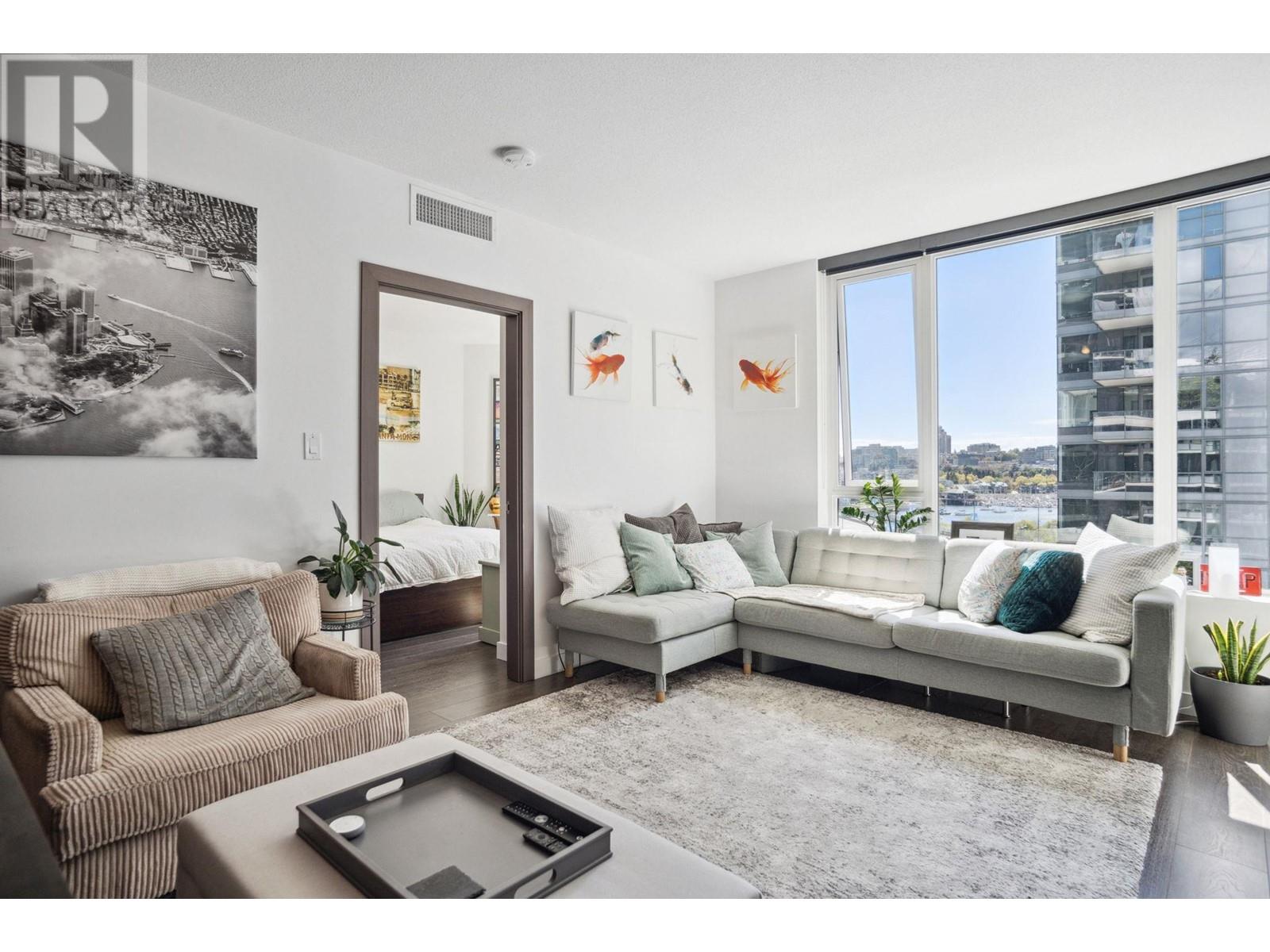 Listing Picture 3 of 32 : 1051 38 SMITHE STREET, Vancouver / 溫哥華 - 魯藝地產 Yvonne Lu Group - MLS Medallion Club Member