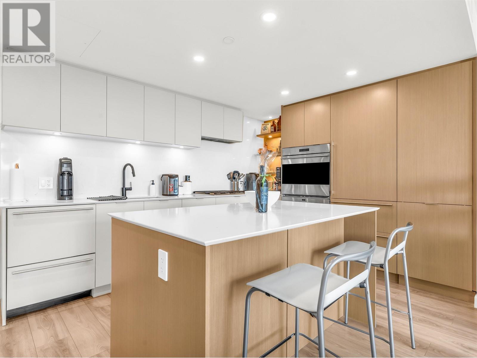 Listing Picture 7 of 32 : 606 210 E 5TH AVENUE, Vancouver / 溫哥華 - 魯藝地產 Yvonne Lu Group - MLS Medallion Club Member