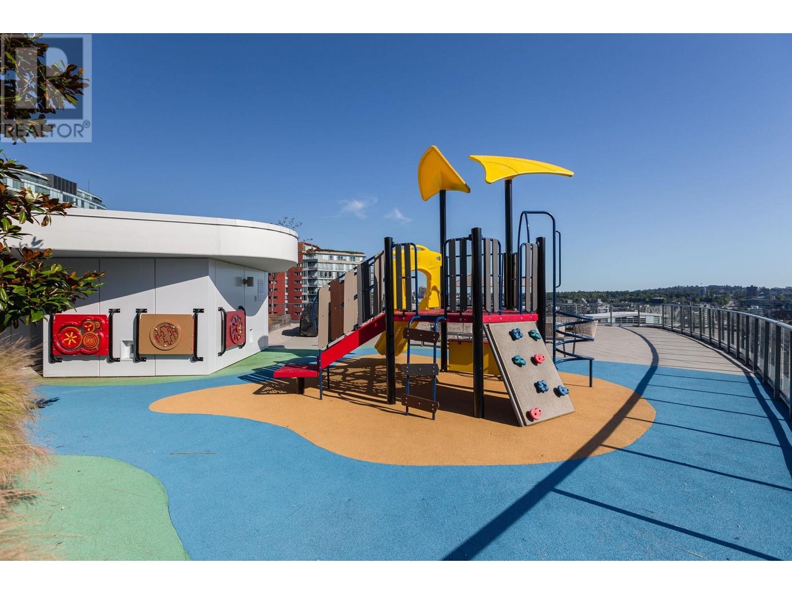 Listing Picture 24 of 32 : 1051 38 SMITHE STREET, Vancouver / 溫哥華 - 魯藝地產 Yvonne Lu Group - MLS Medallion Club Member