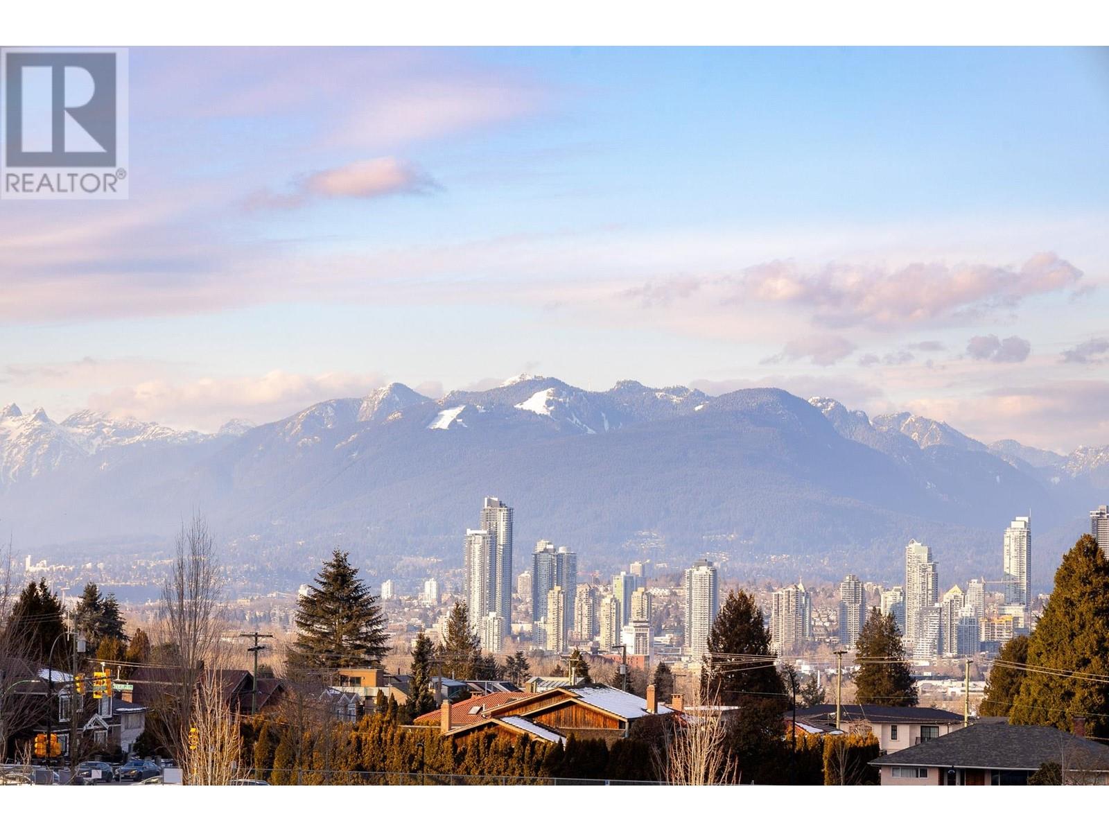 312 4951 Sanders Street, Burnaby, British Columbia  V5H 1S8 - Photo 13 - R2967699