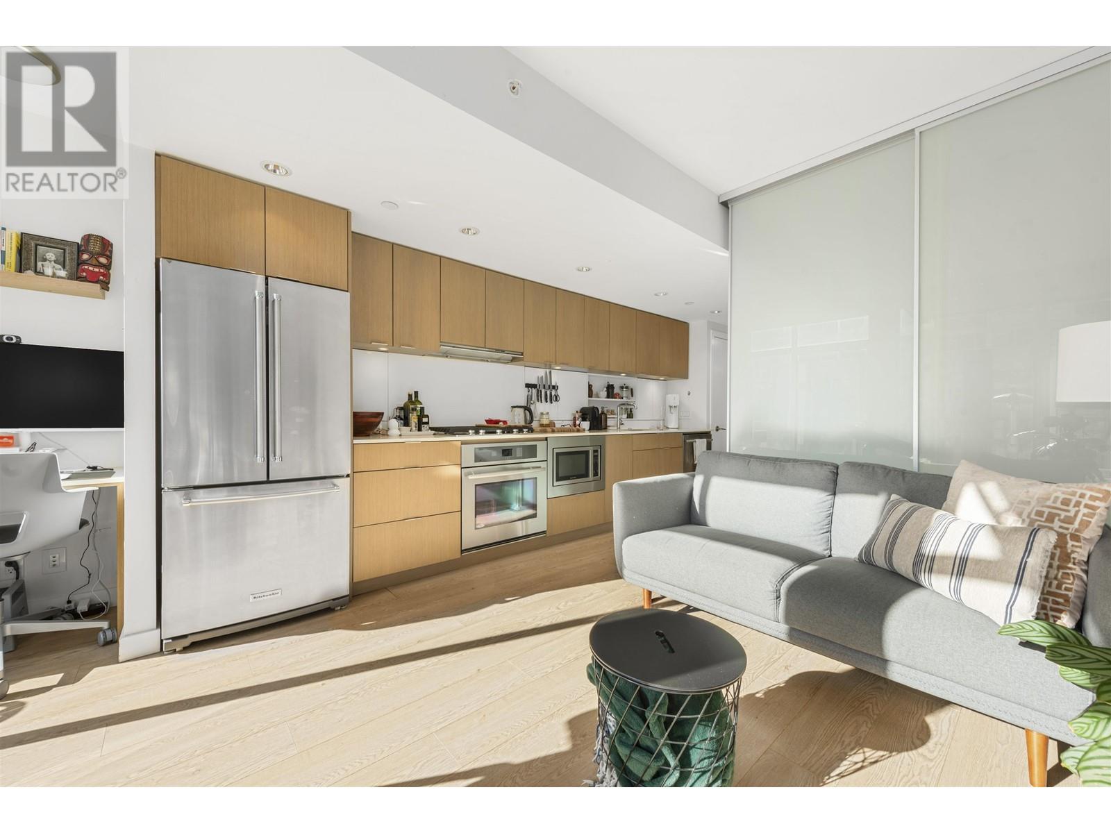 Listing Picture 2 of 19 : 315 161 E 1ST AVENUE, Vancouver / 溫哥華 - 魯藝地產 Yvonne Lu Group - MLS Medallion Club Member