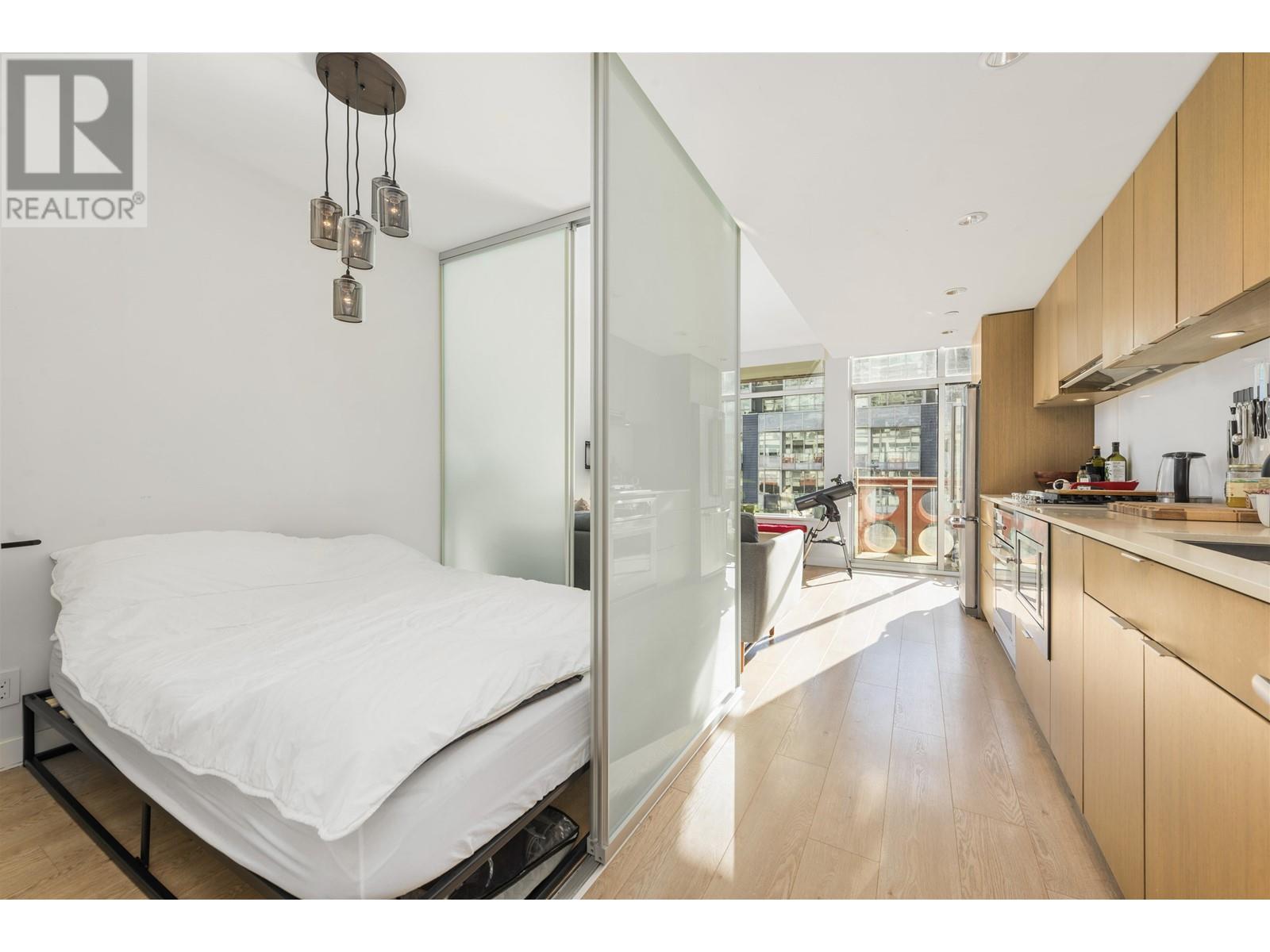 Listing Picture 7 of 19 : 315 161 E 1ST AVENUE, Vancouver / 溫哥華 - 魯藝地產 Yvonne Lu Group - MLS Medallion Club Member