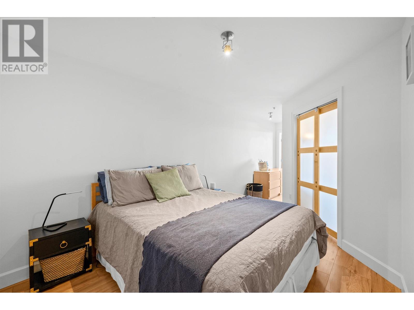 Listing Picture 14 of 32 : 203 1718 VENABLES STREET, Vancouver / 溫哥華 - 魯藝地產 Yvonne Lu Group - MLS Medallion Club Member