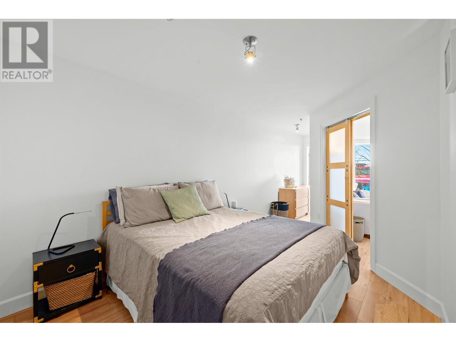 Listing Picture 15 of 32 : 203 1718 VENABLES STREET, Vancouver / 溫哥華 - 魯藝地產 Yvonne Lu Group - MLS Medallion Club Member