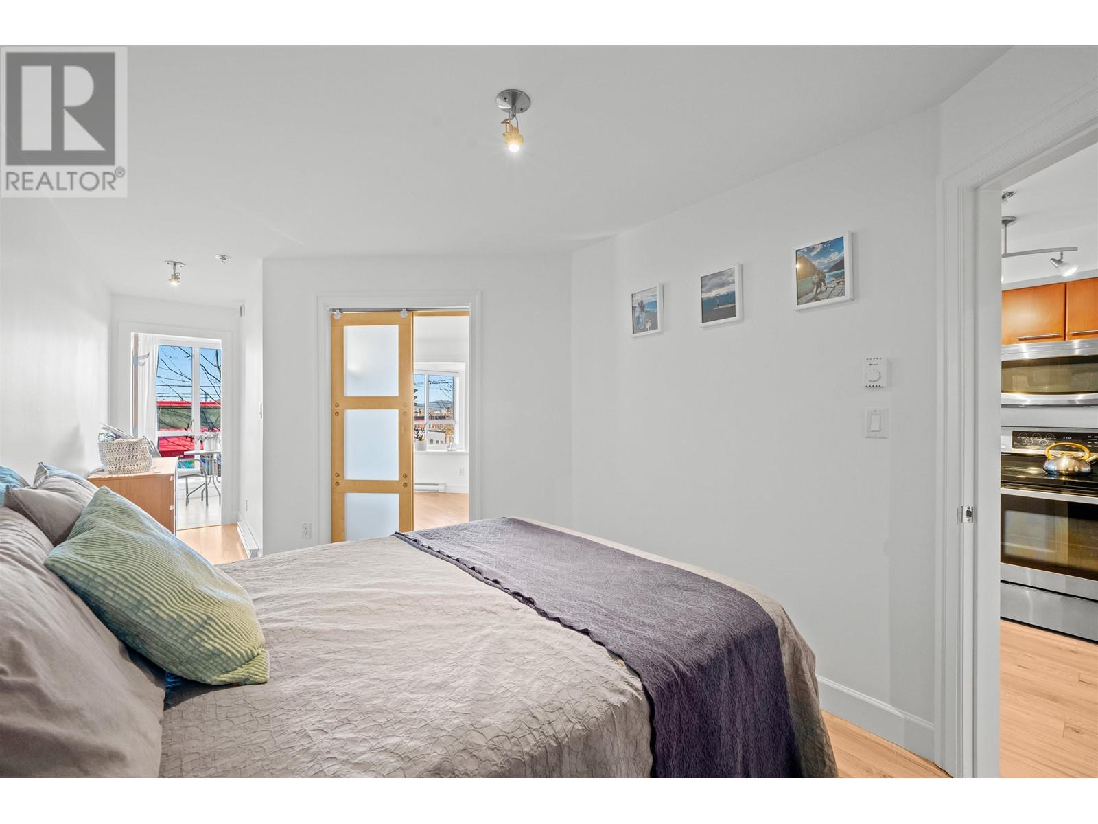 Listing Picture 16 of 32 : 203 1718 VENABLES STREET, Vancouver / 溫哥華 - 魯藝地產 Yvonne Lu Group - MLS Medallion Club Member